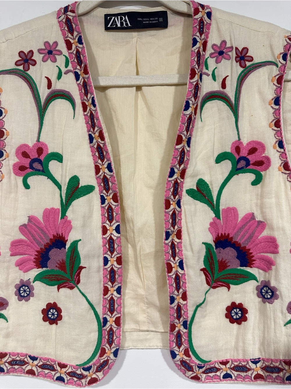 ZARA Floral Embroidered Open Waistcoat Vest Ecru Size Large Cropped Boho - Picture 2 of 4